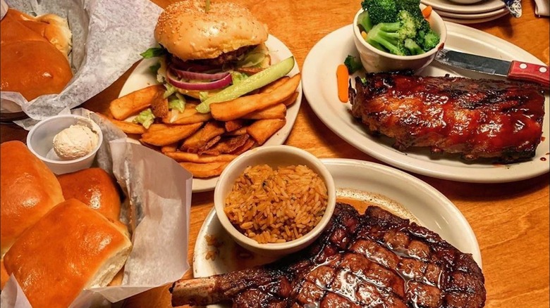 Texas Roadhouse Hours with Open and Closed Time 2024